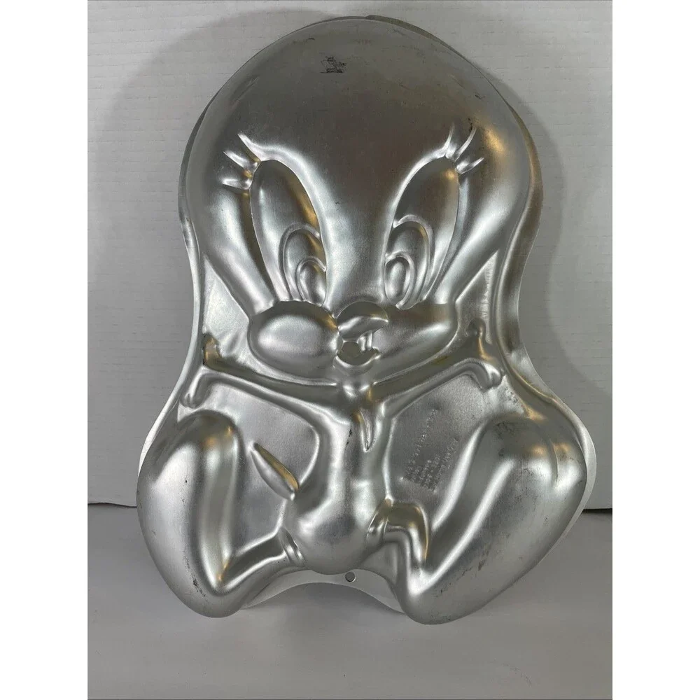 Vintage 1998 Wilton Cake Pan Baking Mold Tweety Bird Looney Tunes #2105-3201 EUC